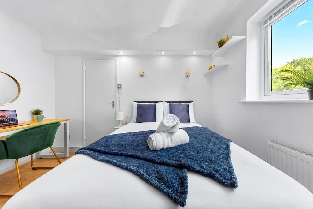 Tranquil Escape In Hertfordshire, Free Parking, 2 Bed, 2 Bath, Sleeps 6 Буши Экстерьер фото