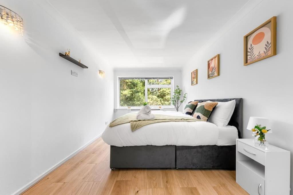 Tranquil Escape In Hertfordshire, Free Parking, 2 Bed, 2 Bath, Sleeps 6 Буши Экстерьер фото