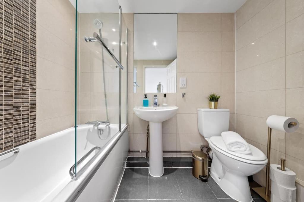 Tranquil Escape In Hertfordshire, Free Parking, 2 Bed, 2 Bath, Sleeps 6 Буши Экстерьер фото